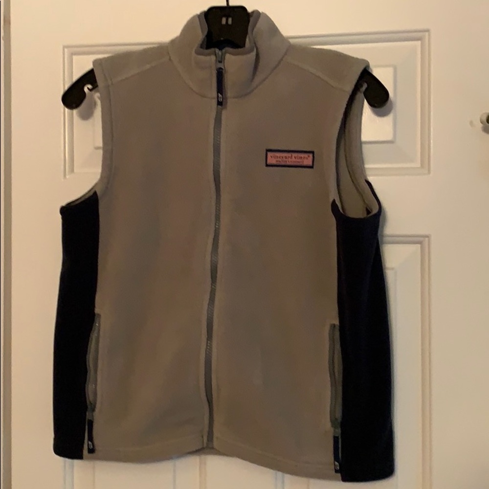 Boys vineyard vines fleece vest